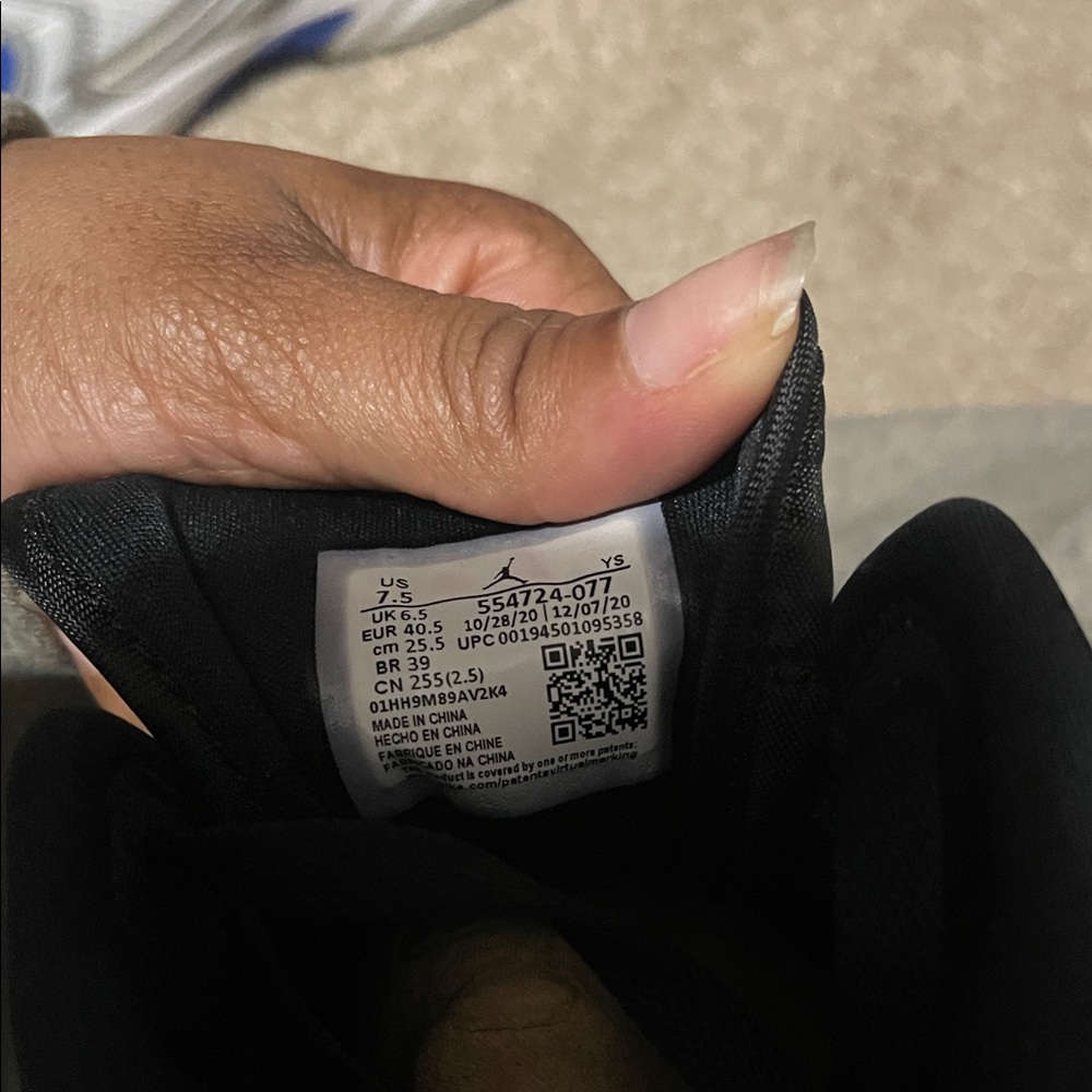 Jordan 1 Men’s Black and Blue Sneakers - Picture 2 of 4